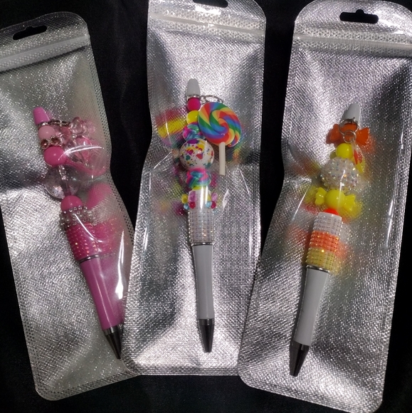 Handmade Refillable Bling Pens - Picture 7 of 8